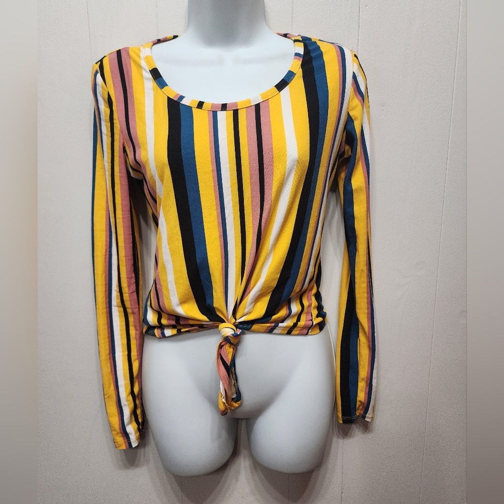 Rue 21 Top Small Striped Long Sleeve‎ Multicolor Lightweight Tie Casual B457